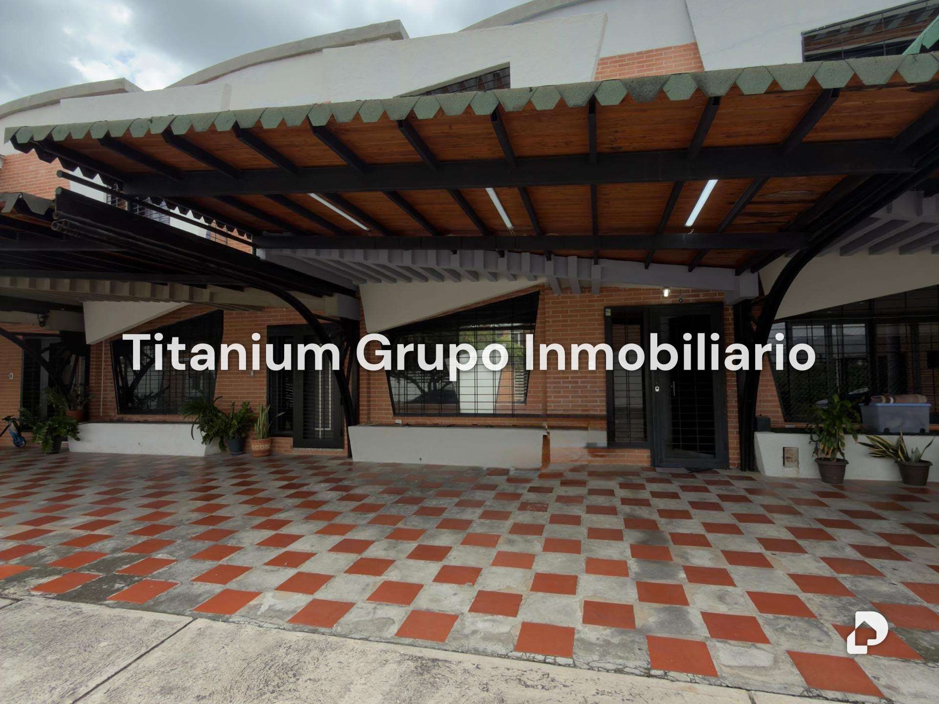 Townhouse en Mañongo, Naguanagua – 9