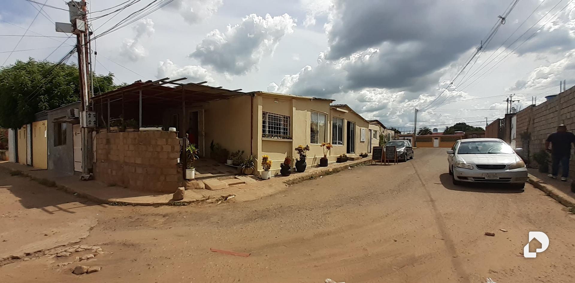 Local comercial en Altos del Sol Amado, Maracaibo – 1