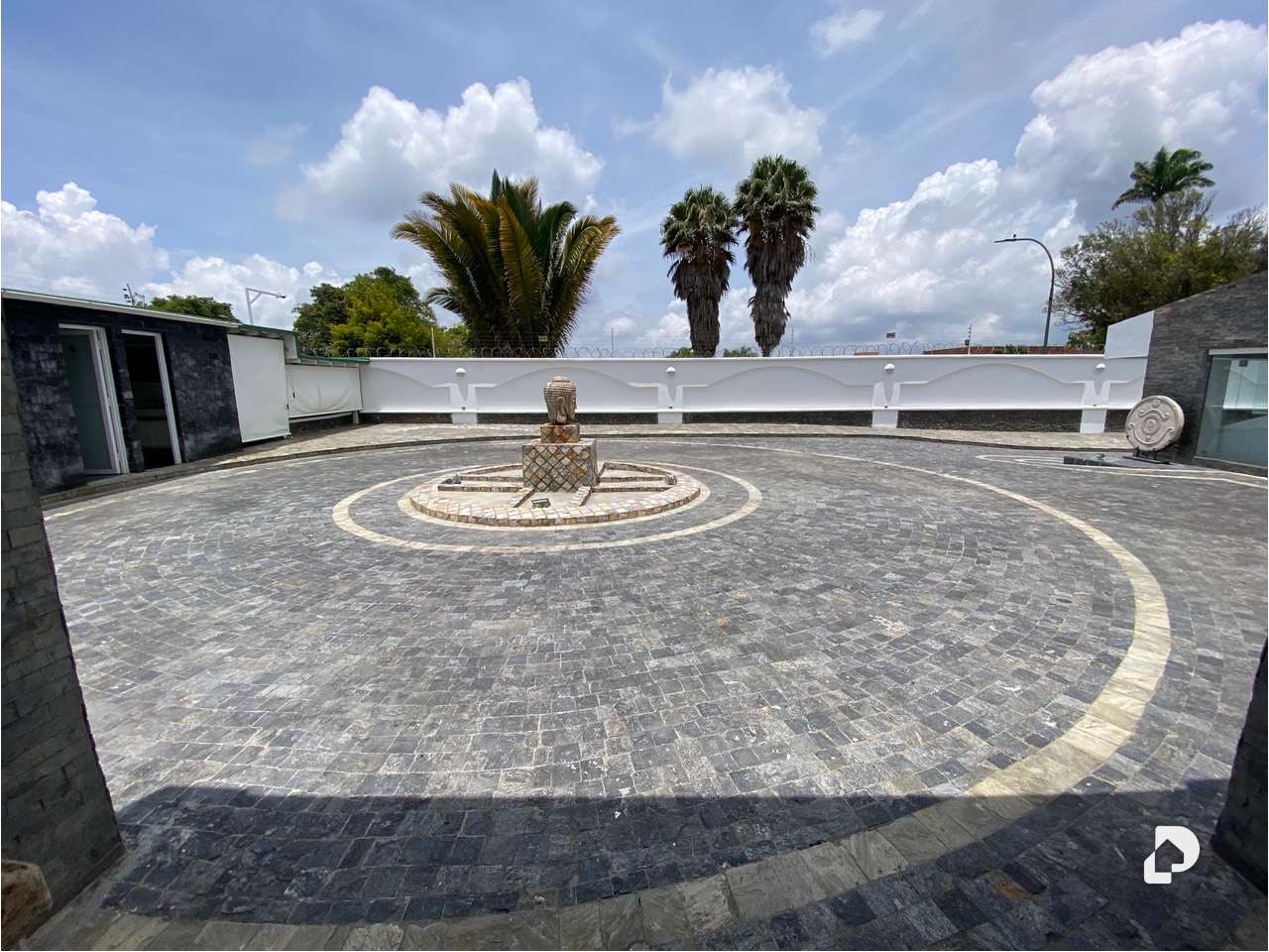 House in La Lagunita, Caracas – 3