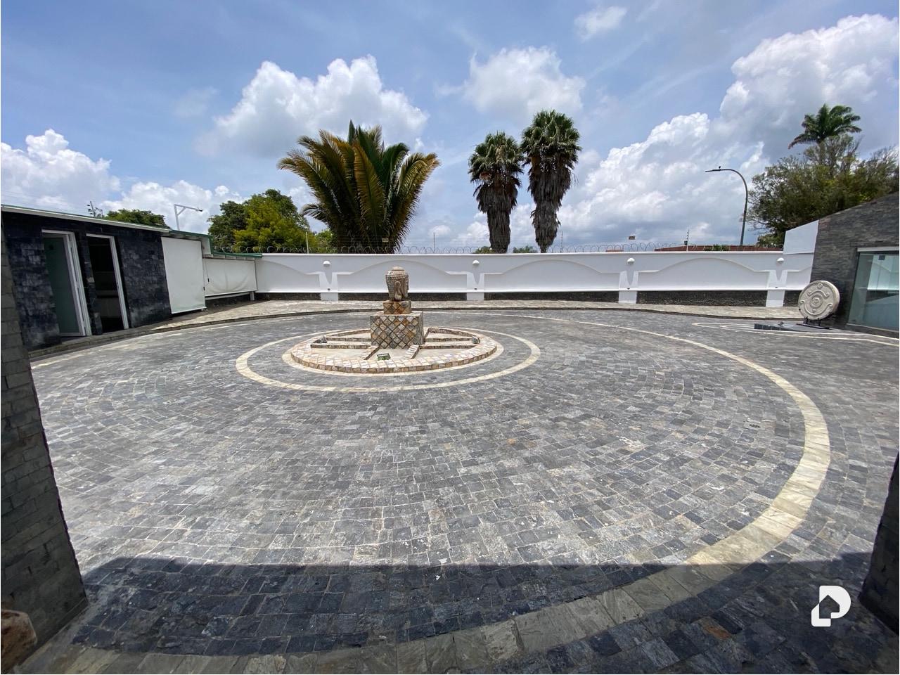 House in La Lagunita, Caracas – 3