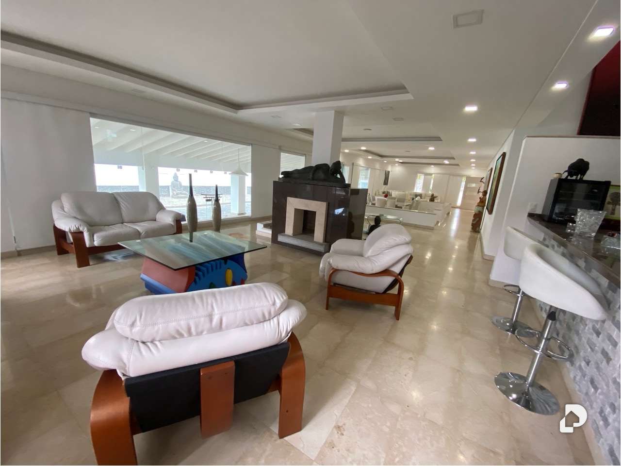 House in La Lagunita, Caracas – 8