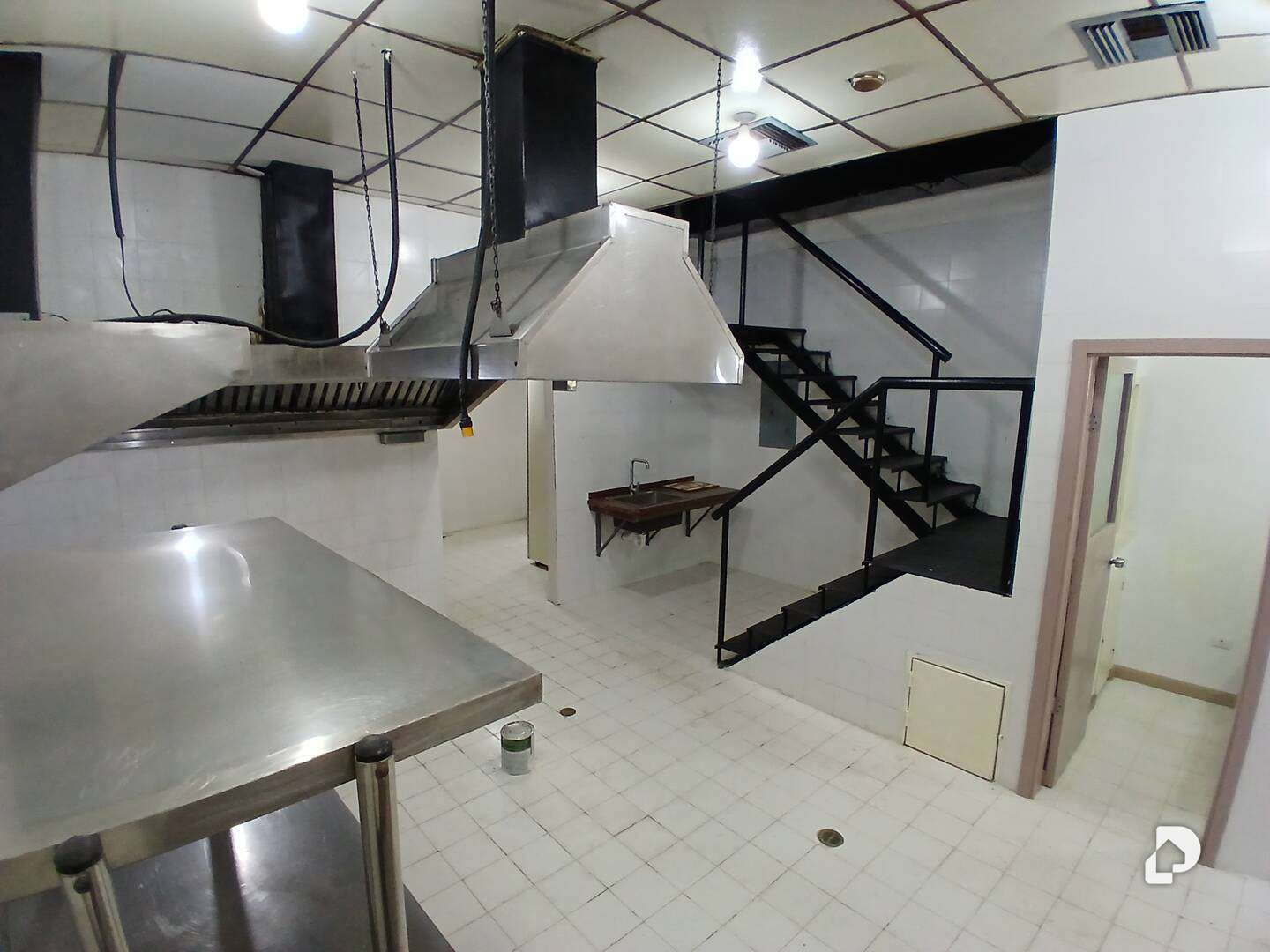 Local comercial en Avenida Fuerzas Armadas, Maracaibo – 6