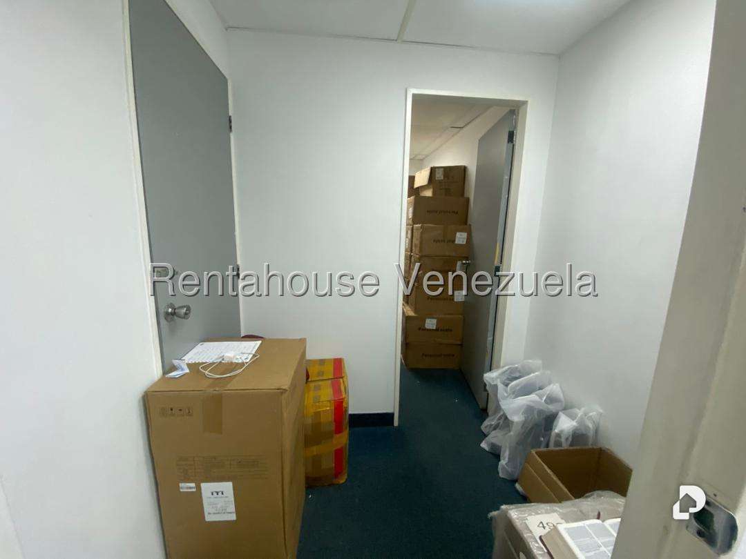 Oficina en La Urbina, Caracas – 36