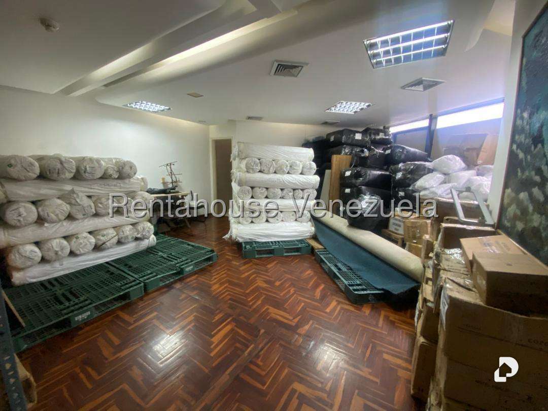 Oficina en La Urbina, Caracas – 30