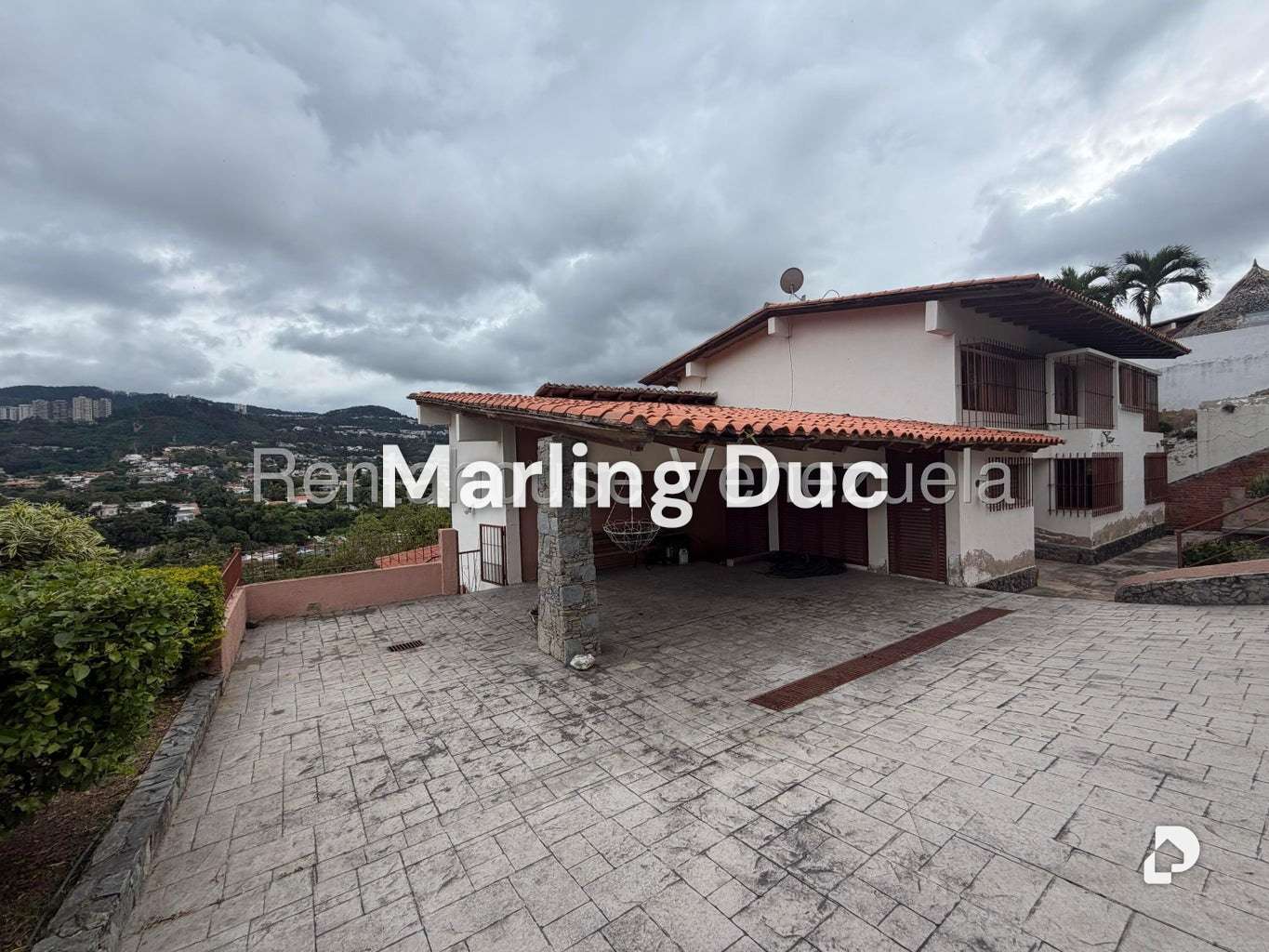 Casa en Prados del Este, Caracas – 24