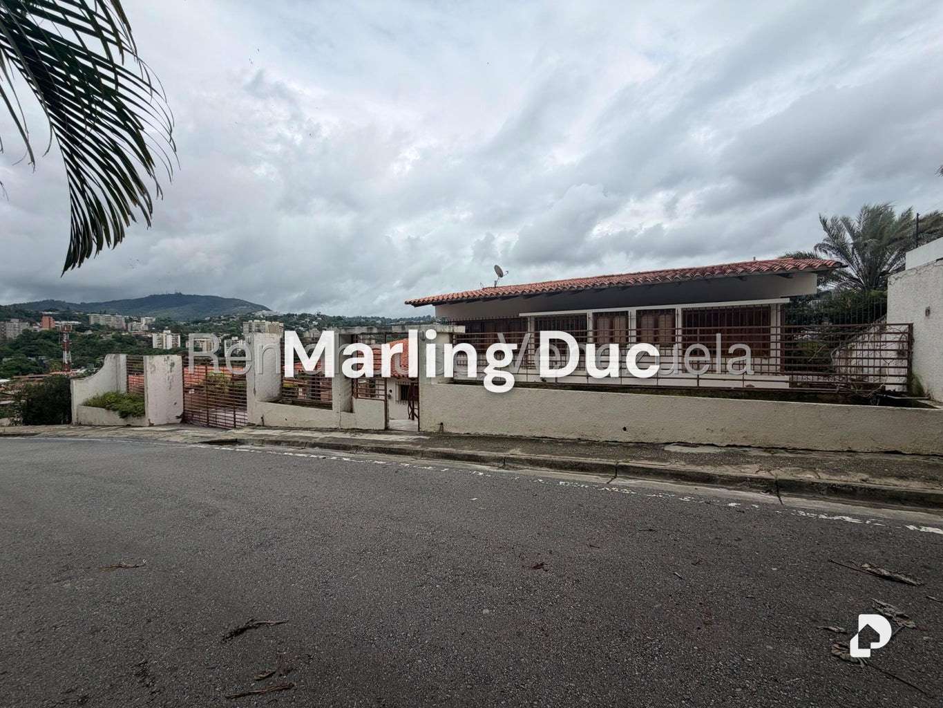 Casa en Prados del Este, Caracas – 27