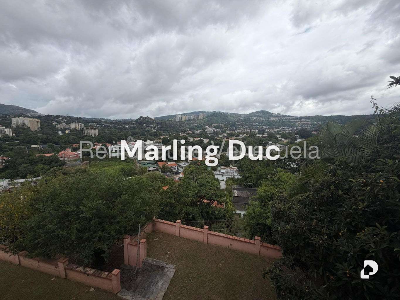 Casa en Prados del Este, Caracas – 12