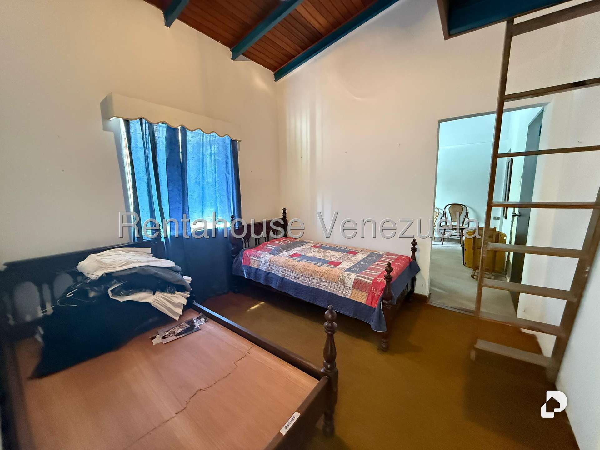 Casa en Cerro Verde, Caracas – 35