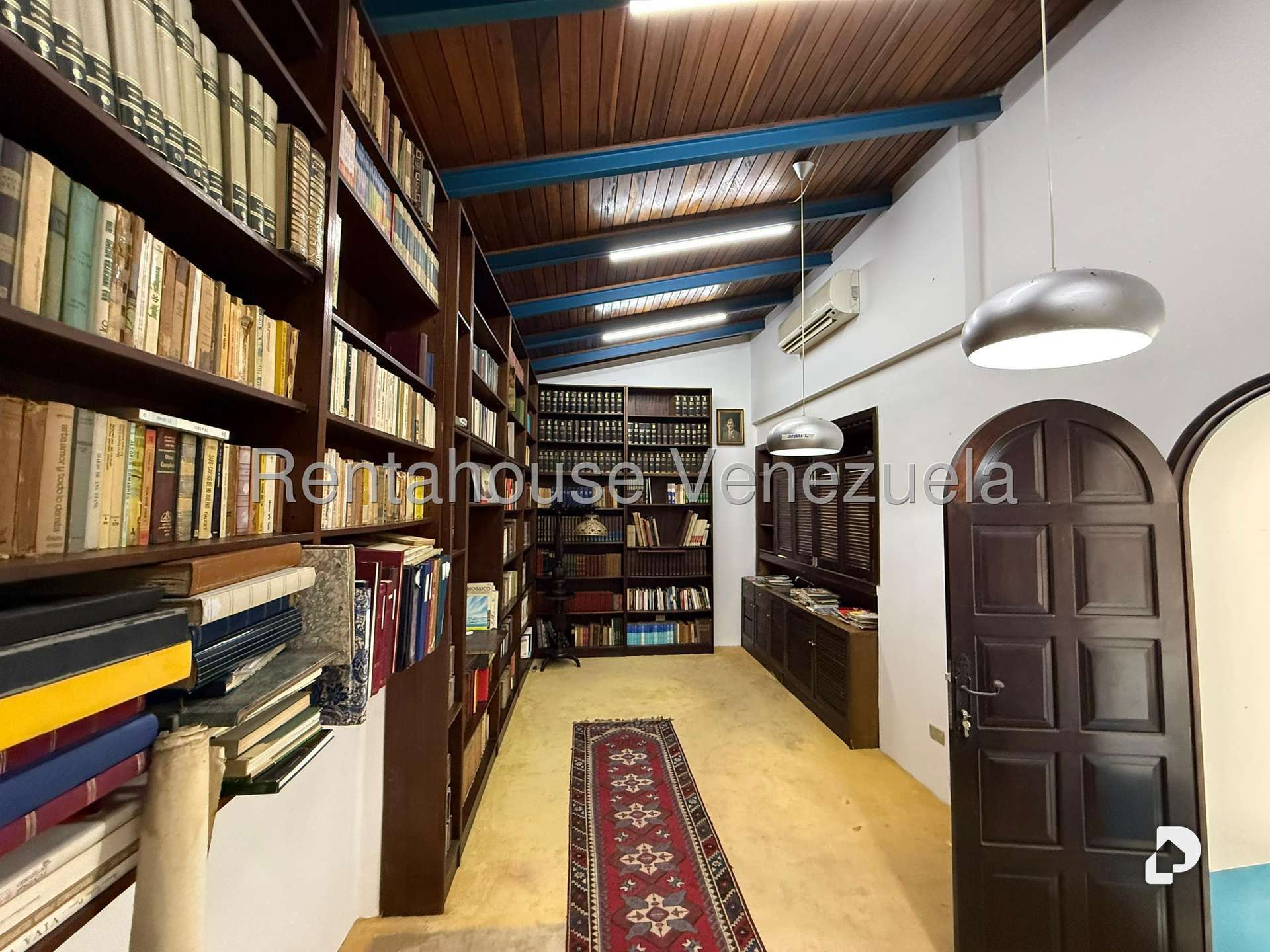 Casa en Cerro Verde, Caracas – 45