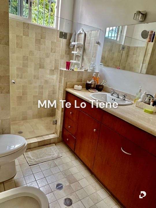 Casa en Los Chorros, Caracas – 13