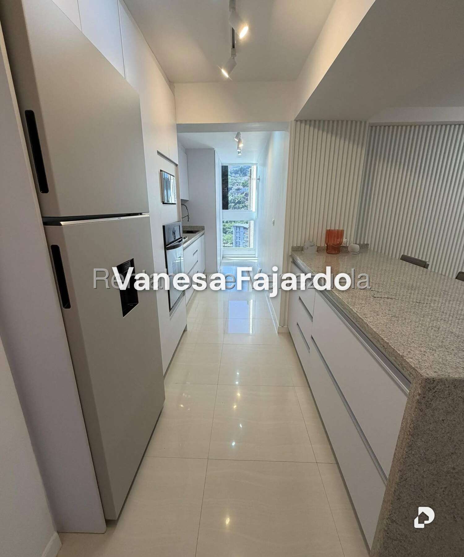 Apartamento en Santa Fe Sur, Caracas – 18