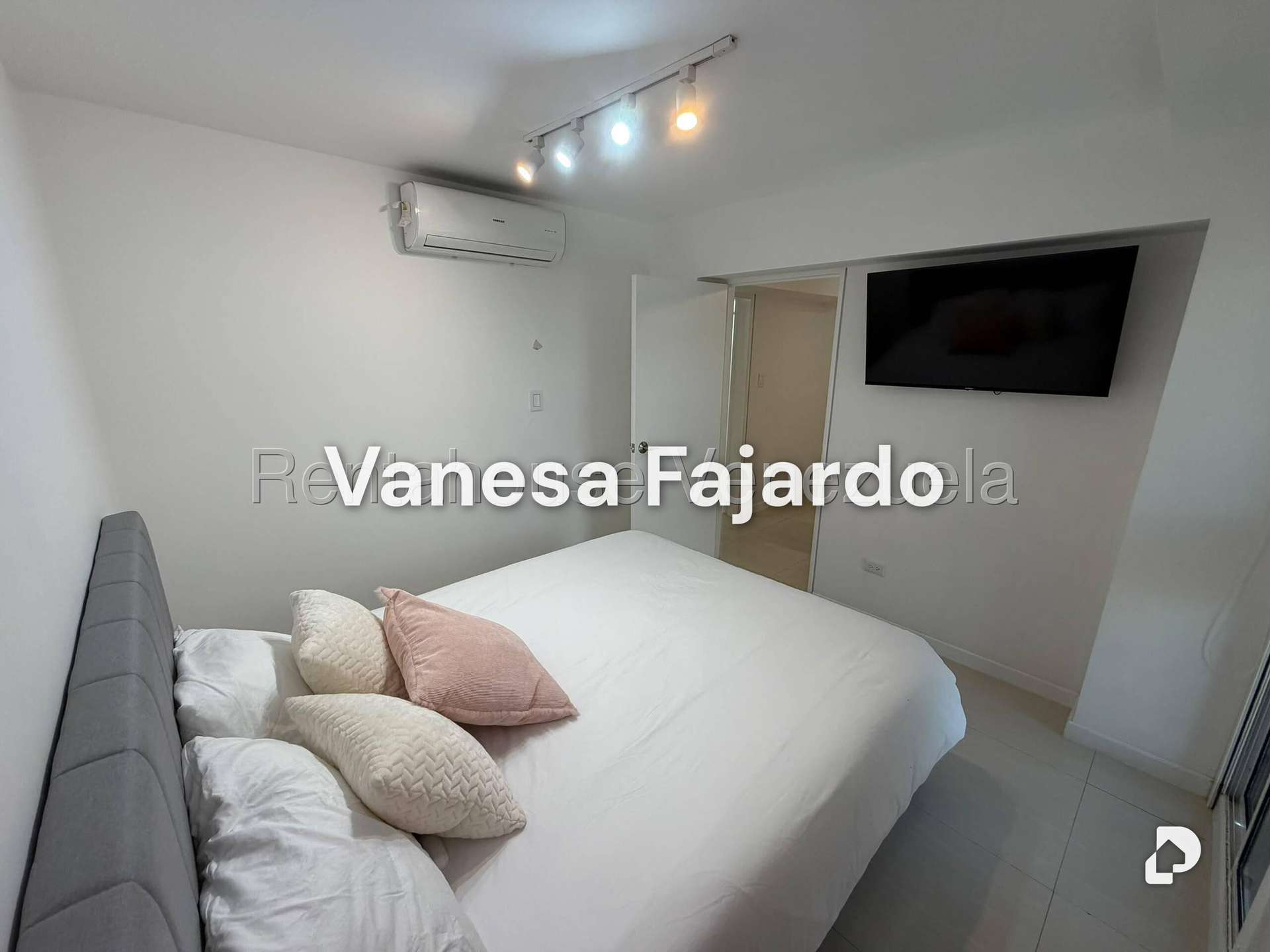 Apartamento en Santa Fe Sur, Caracas – 28