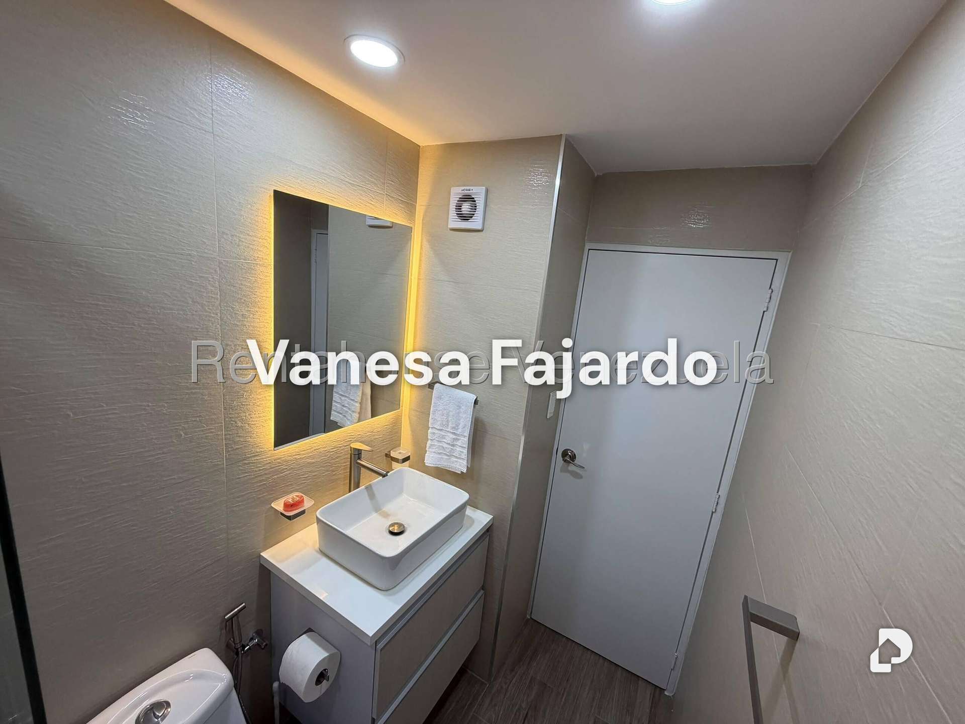 Apartamento en Santa Fe Sur, Caracas – 26