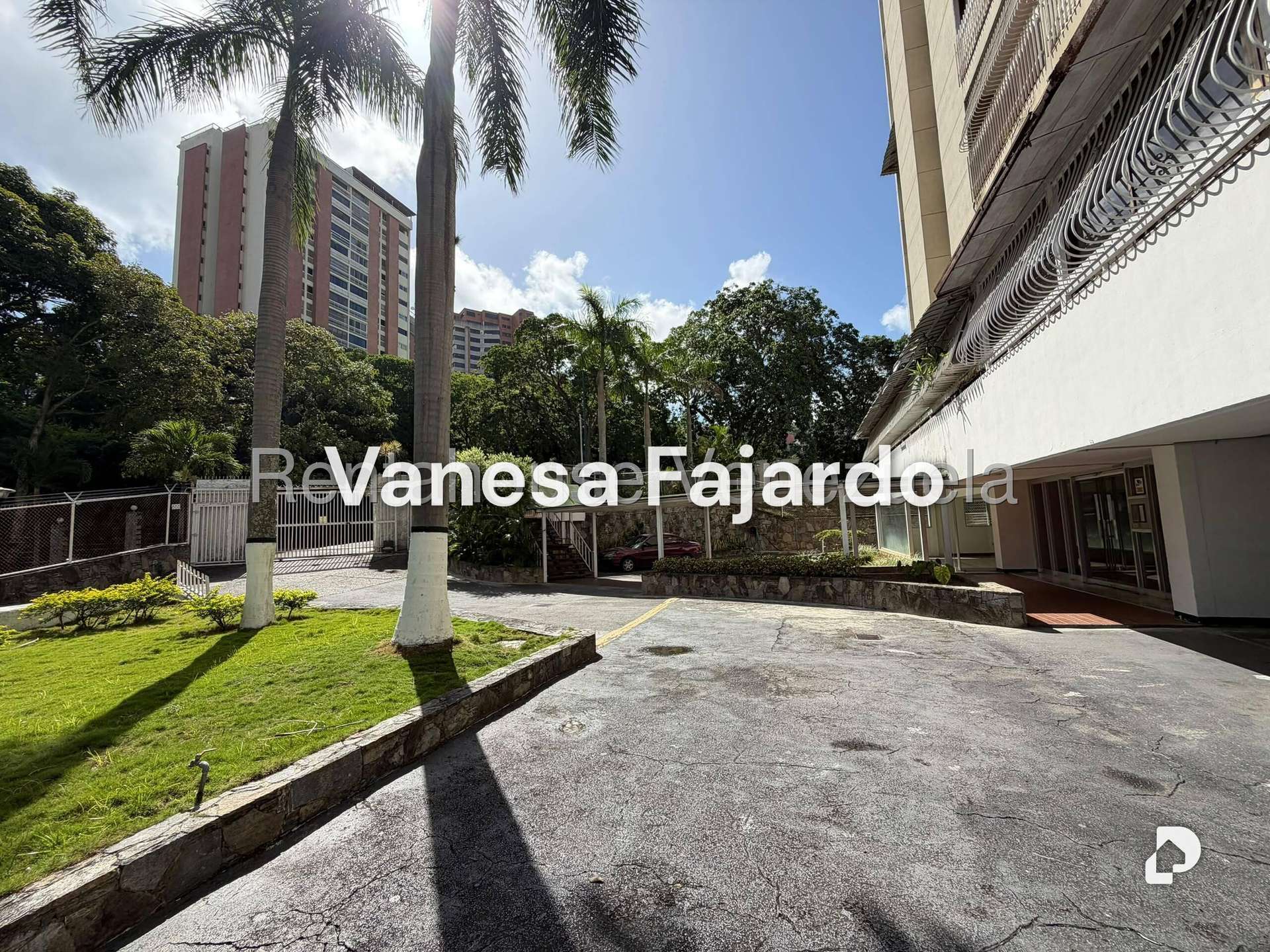Apartamento en Santa Fe Sur, Caracas – 3