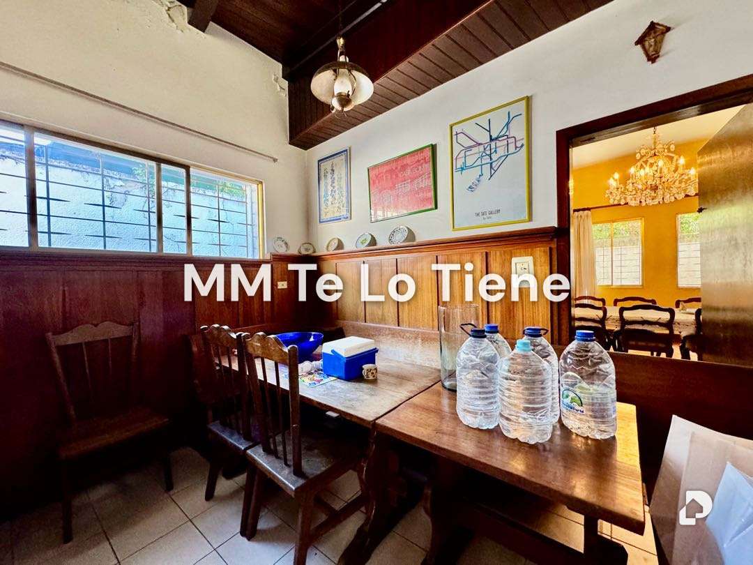 House in La Floresta, Caracas – 13