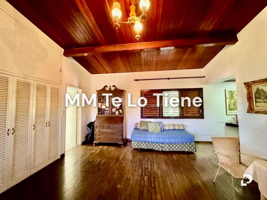House in La Floresta, Caracas – 14