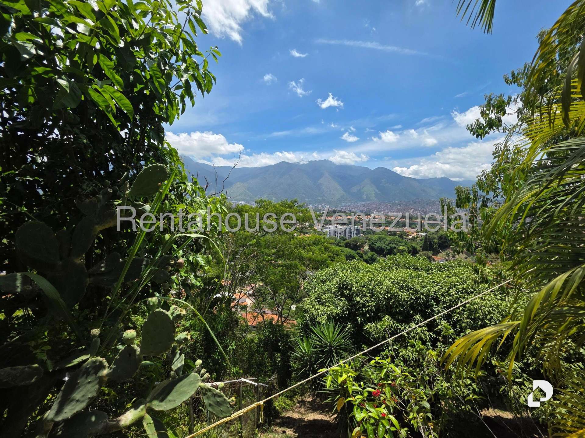 Casa en El Cafetal, Caracas – 6