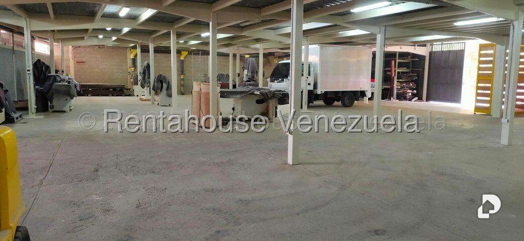 Galpón en El Placer, Caracas – 22
