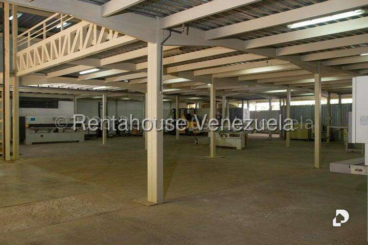 Galpón en El Placer, Caracas – 28