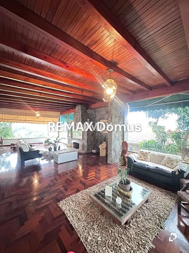 Casa en Lomas De La Trinidad, Caracas – 3