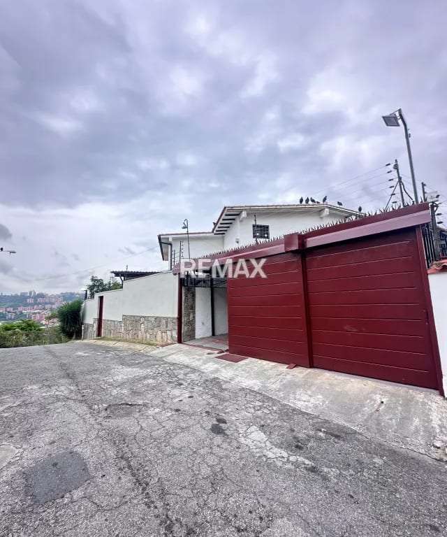 Casa en Lomas De La Trinidad, Caracas - 1