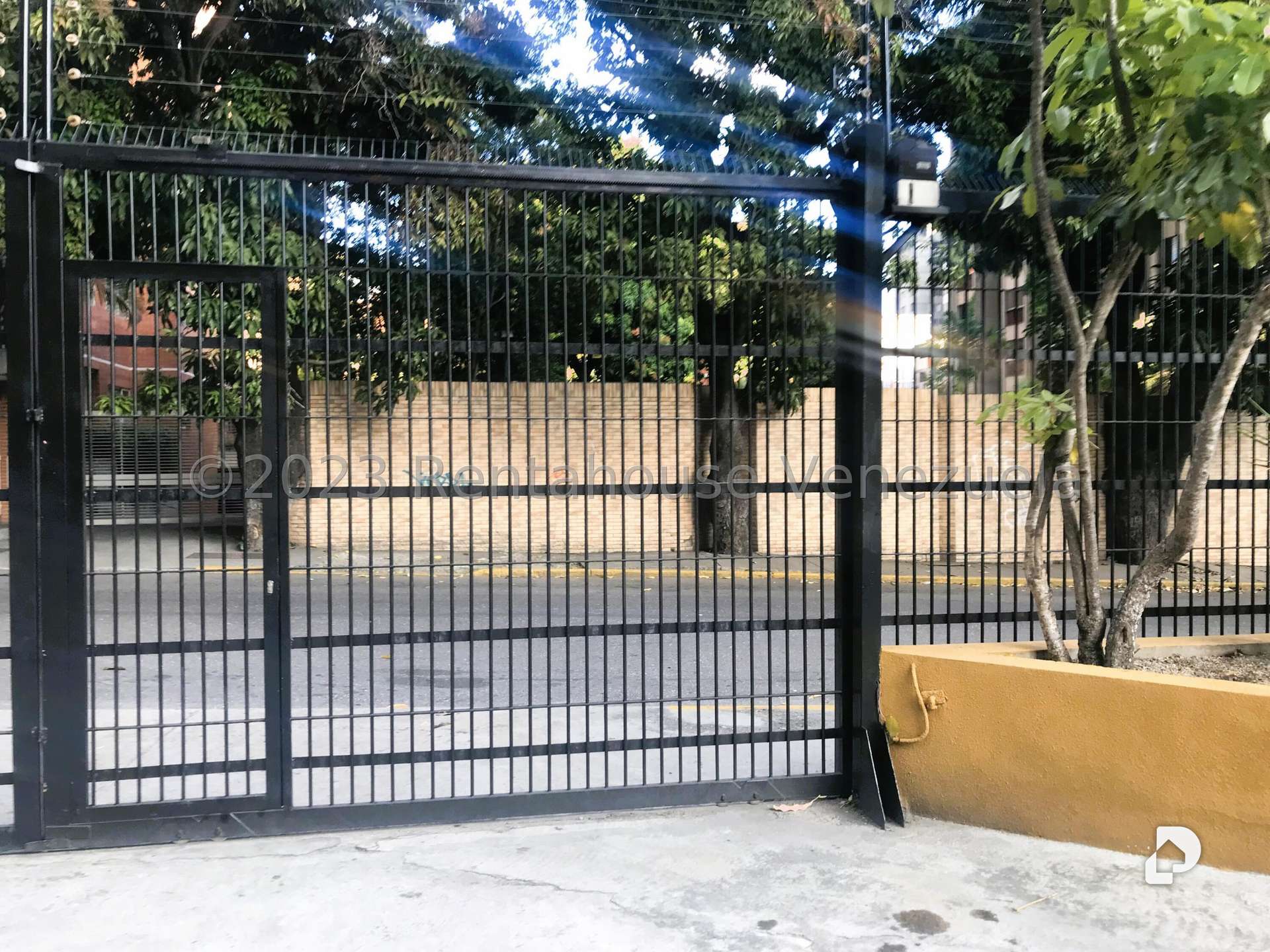 Local comercial en Santa Eduvigis, Caracas – 6