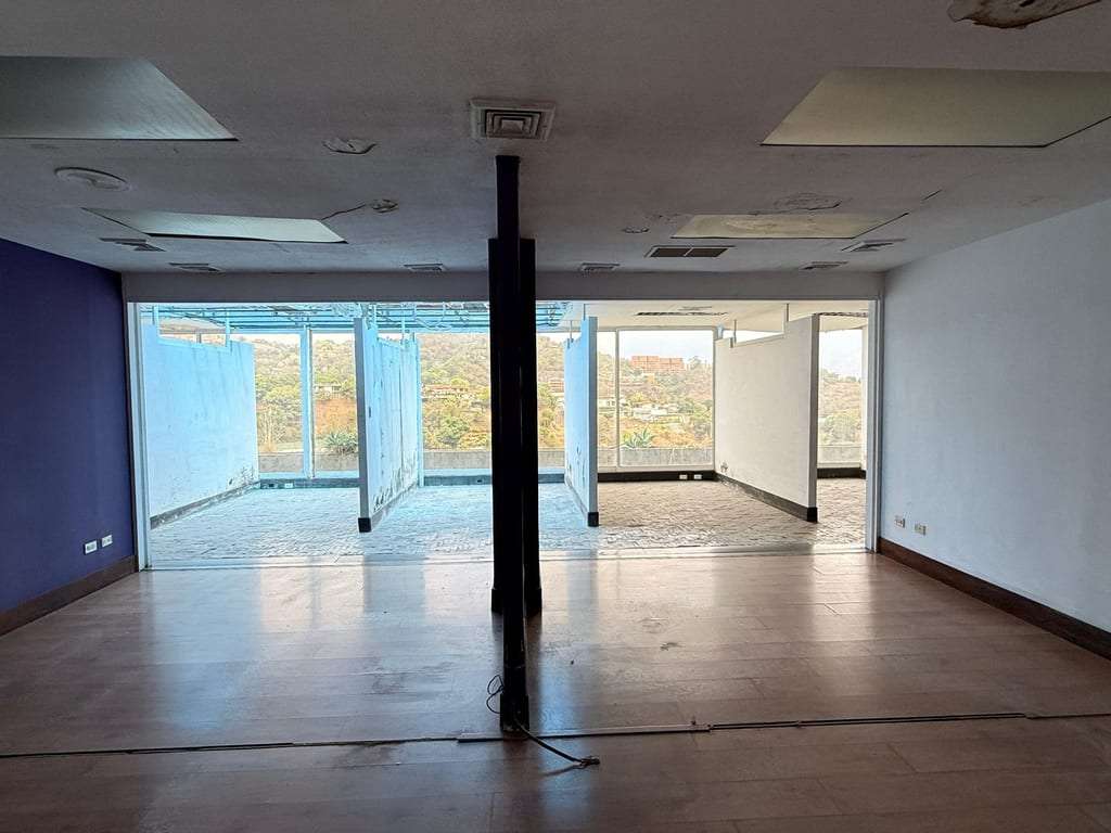 Oficina en Prados del Este, Caracas - 1