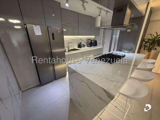 Apartamento en El Cigarral, Caracas – 2