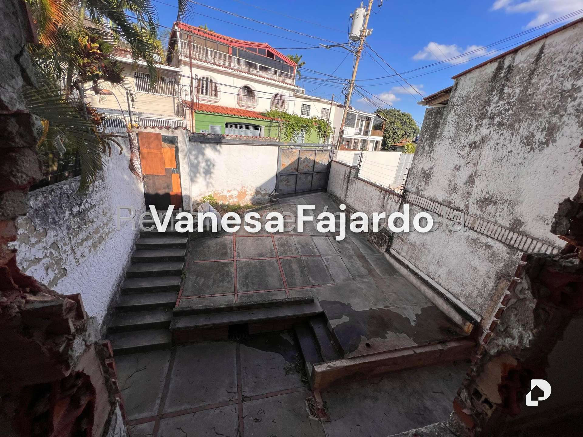 Casa en Los Palos Grandes, Caracas – 15