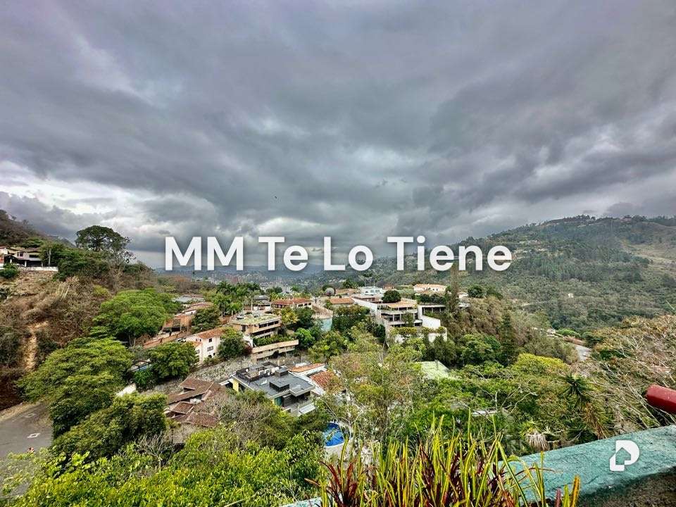 Casa en Colinas de Tamanaco, Caracas – 2