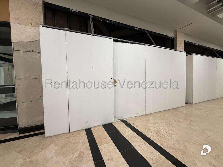 Local comercial en Cerro Verde, Caracas – 2