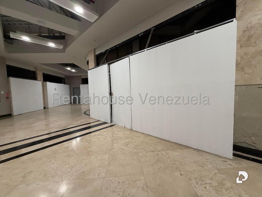Local comercial en Cerro Verde, Caracas – 4