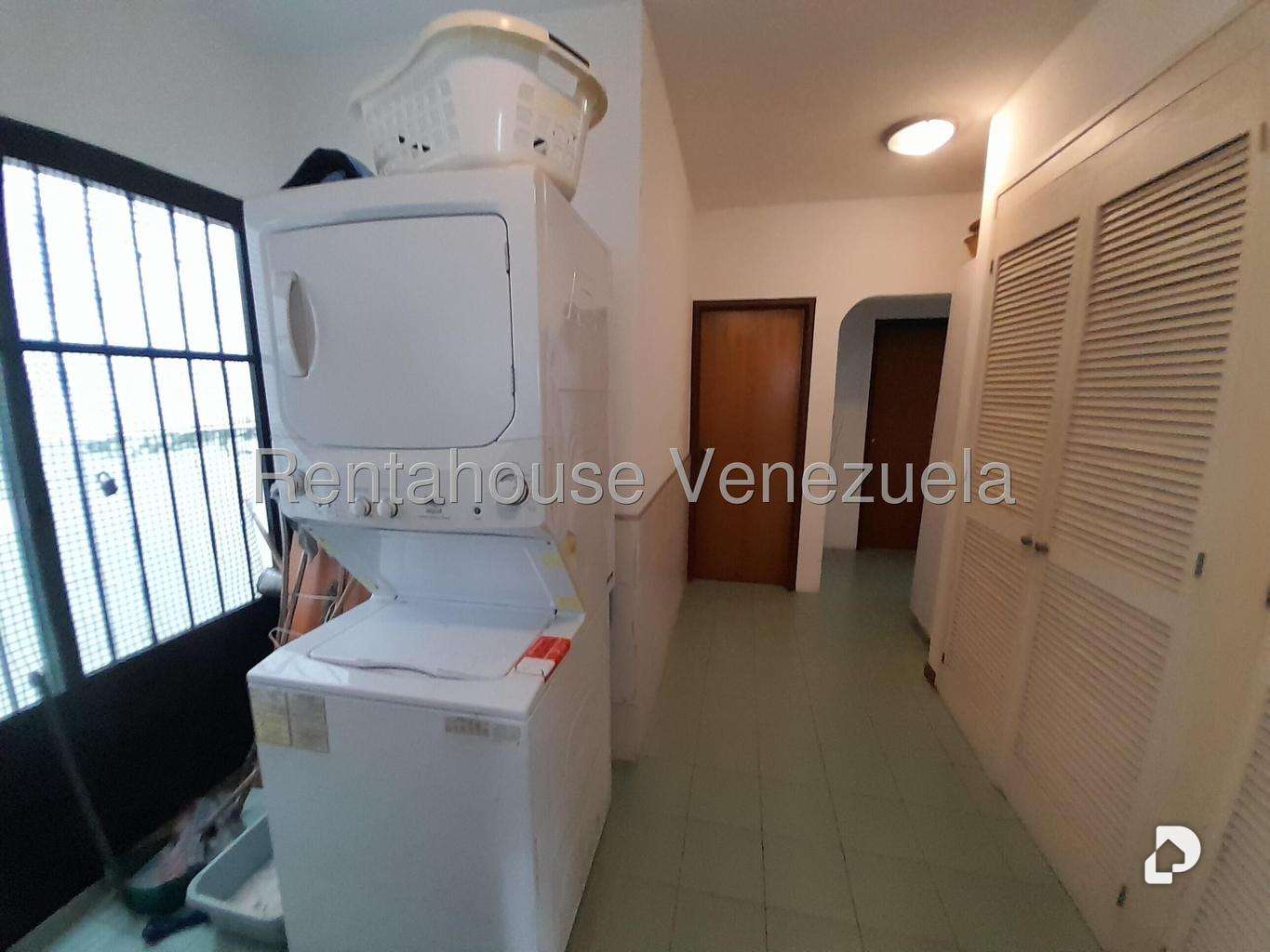 House in Colinas de Bello Monte, Caracas – 32