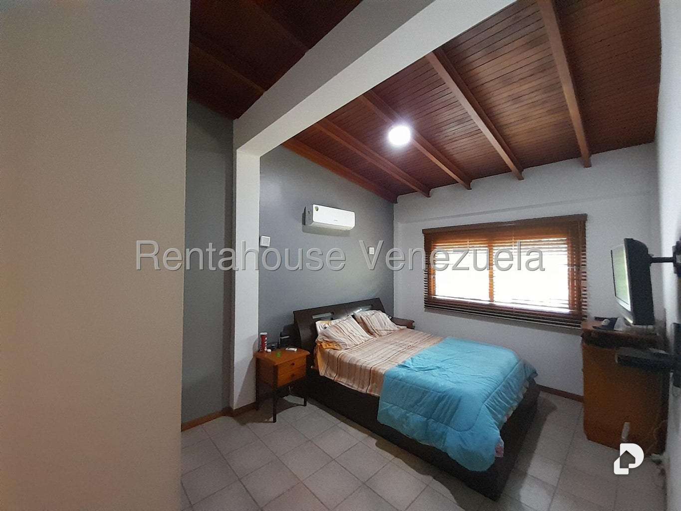 House in Colinas de Bello Monte, Caracas – 46