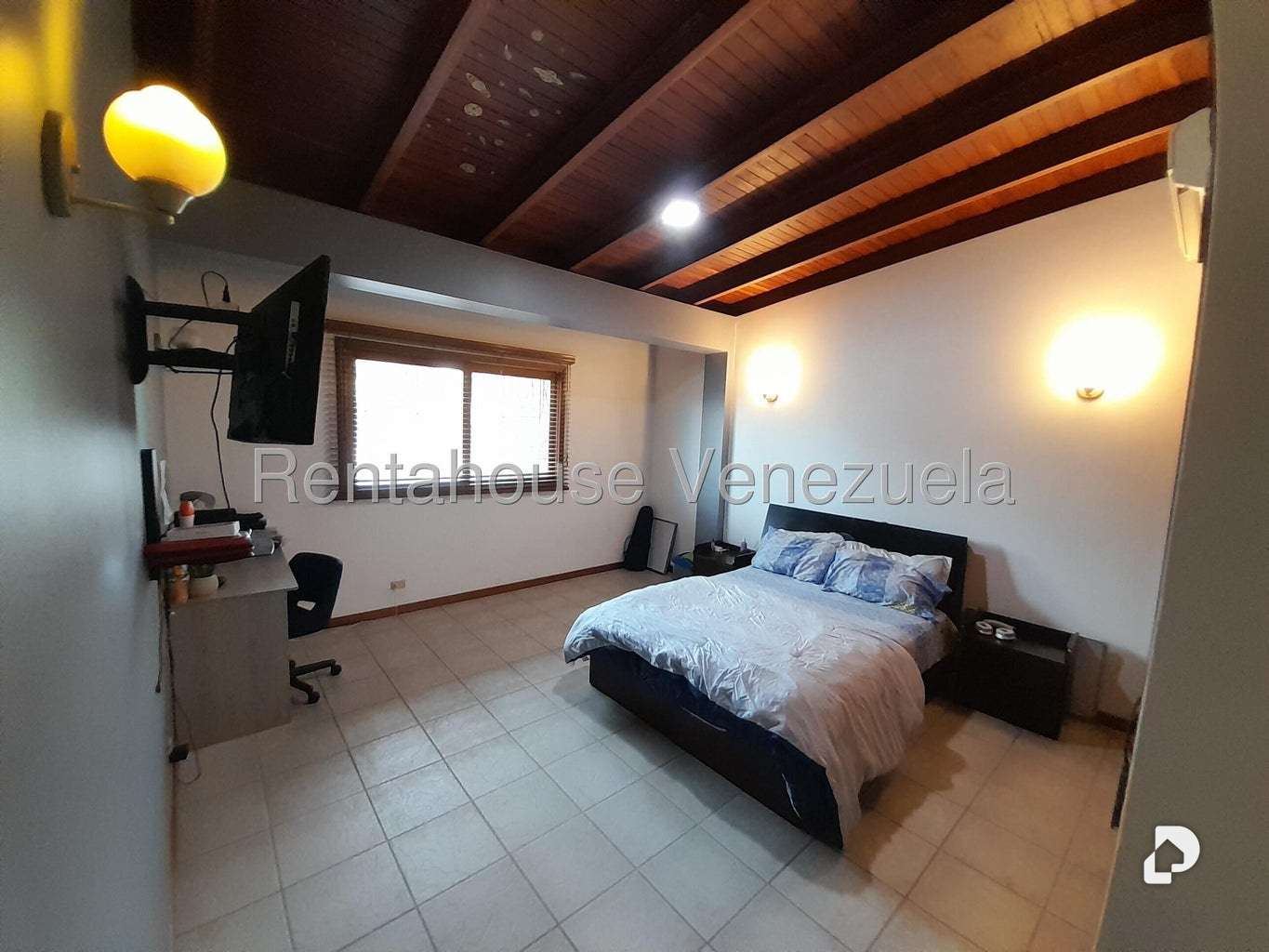 House in Colinas de Bello Monte, Caracas – 44