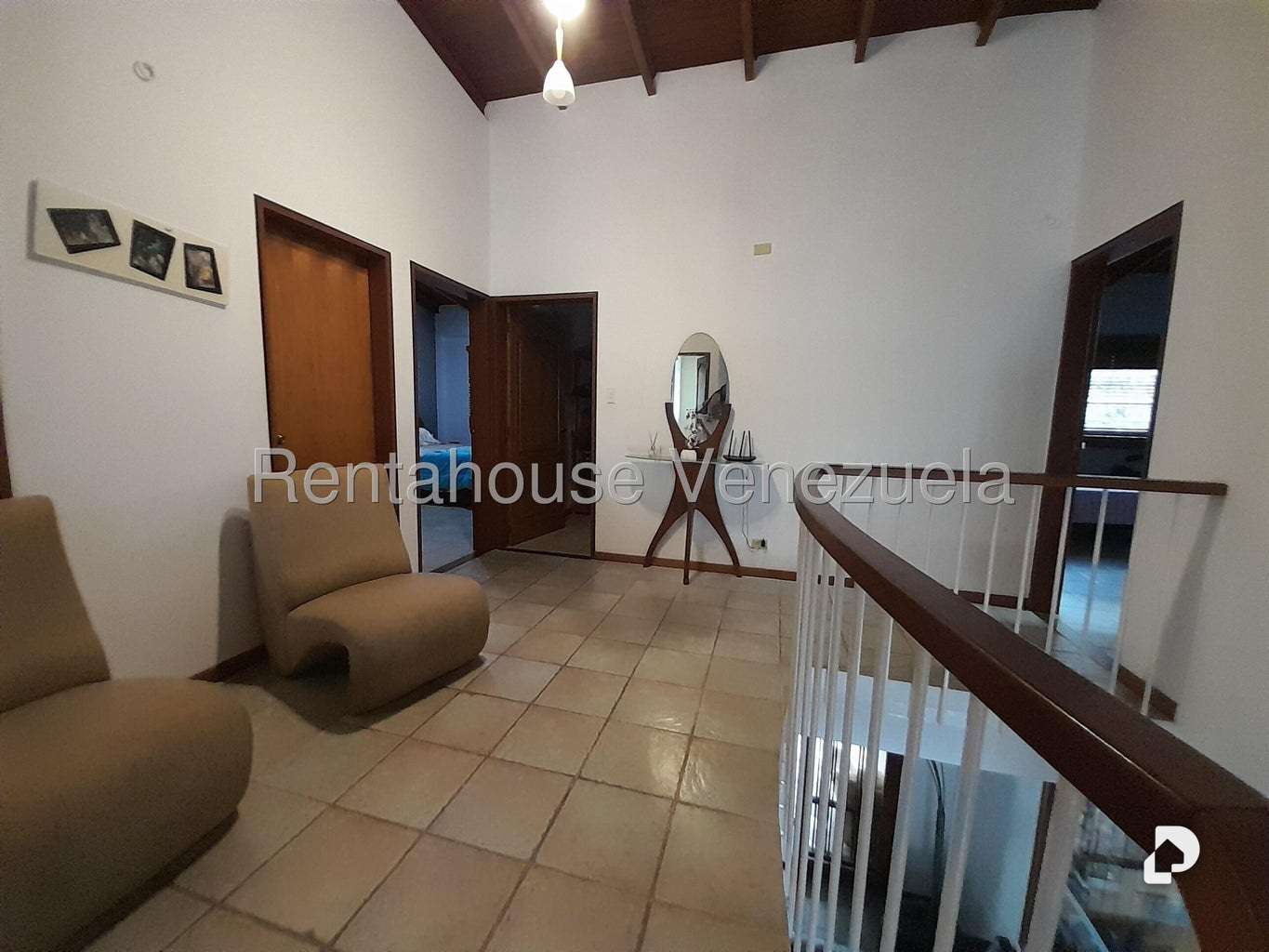 House in Colinas de Bello Monte, Caracas – 37