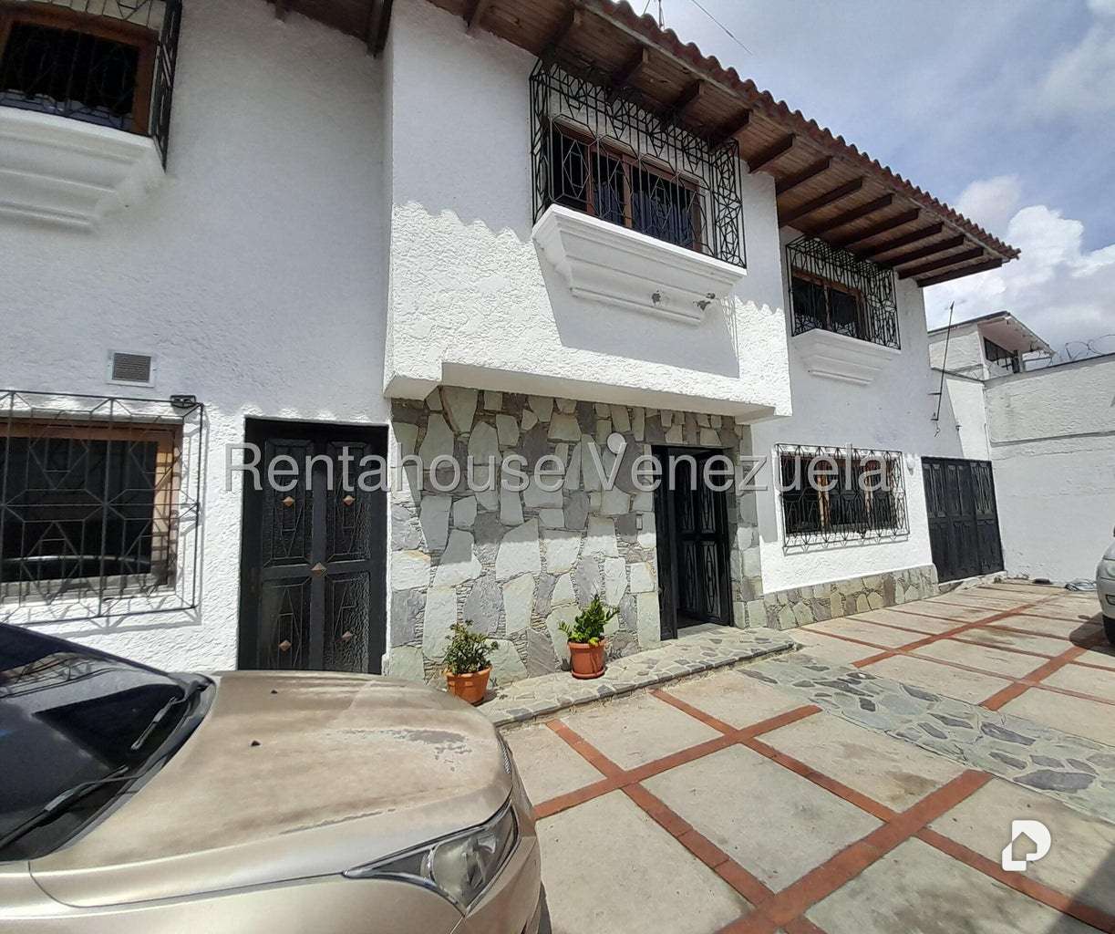 House in Colinas de Bello Monte, Caracas – 2