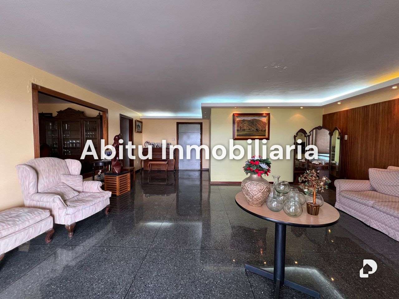 Building in Alta Florida, Caracas – 11