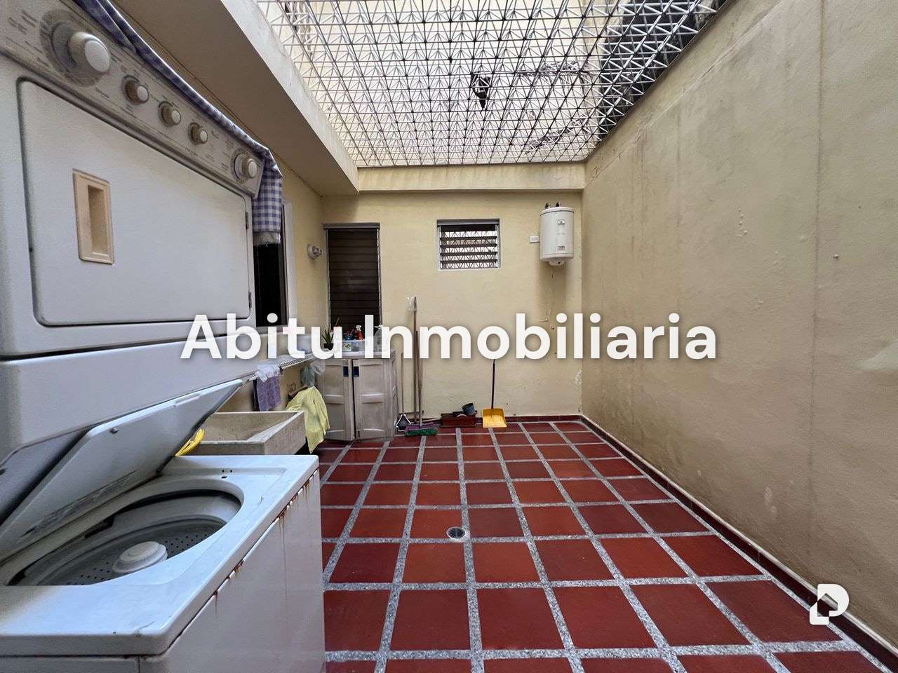 Building in Alta Florida, Caracas – 19