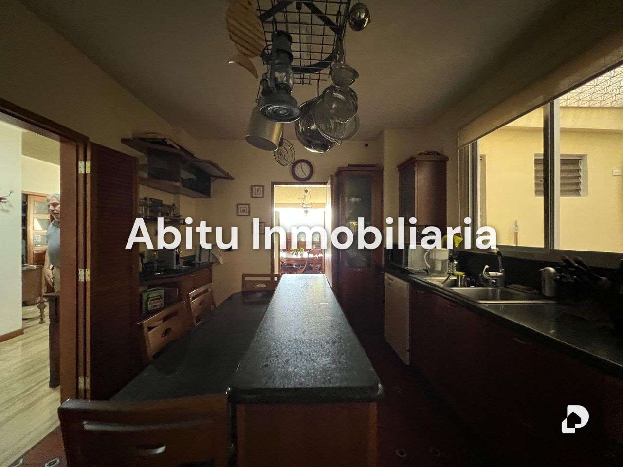 Building in Alta Florida, Caracas – 13