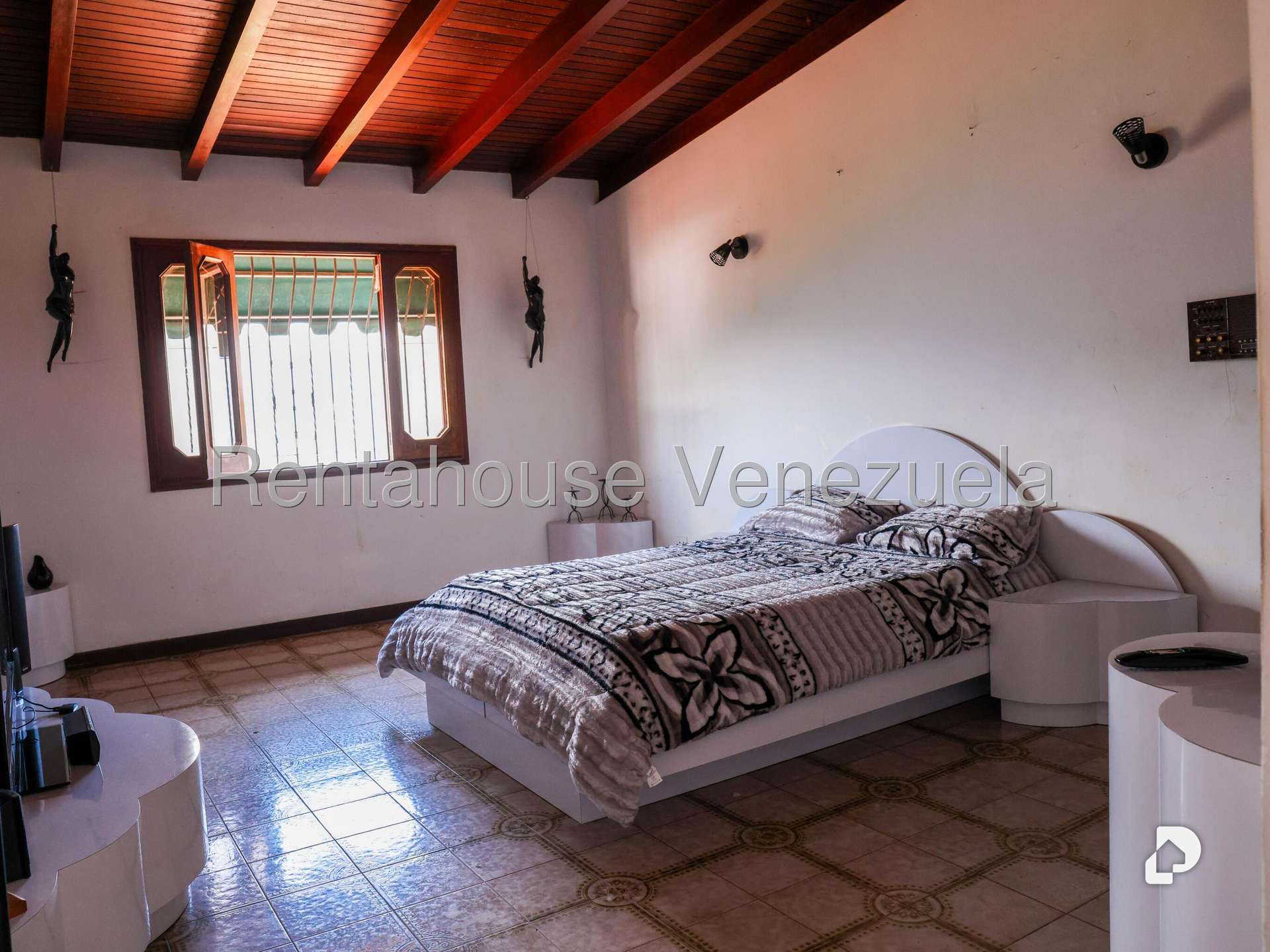 Casa en Los Naranjos (del Cafetal), Caracas – 19