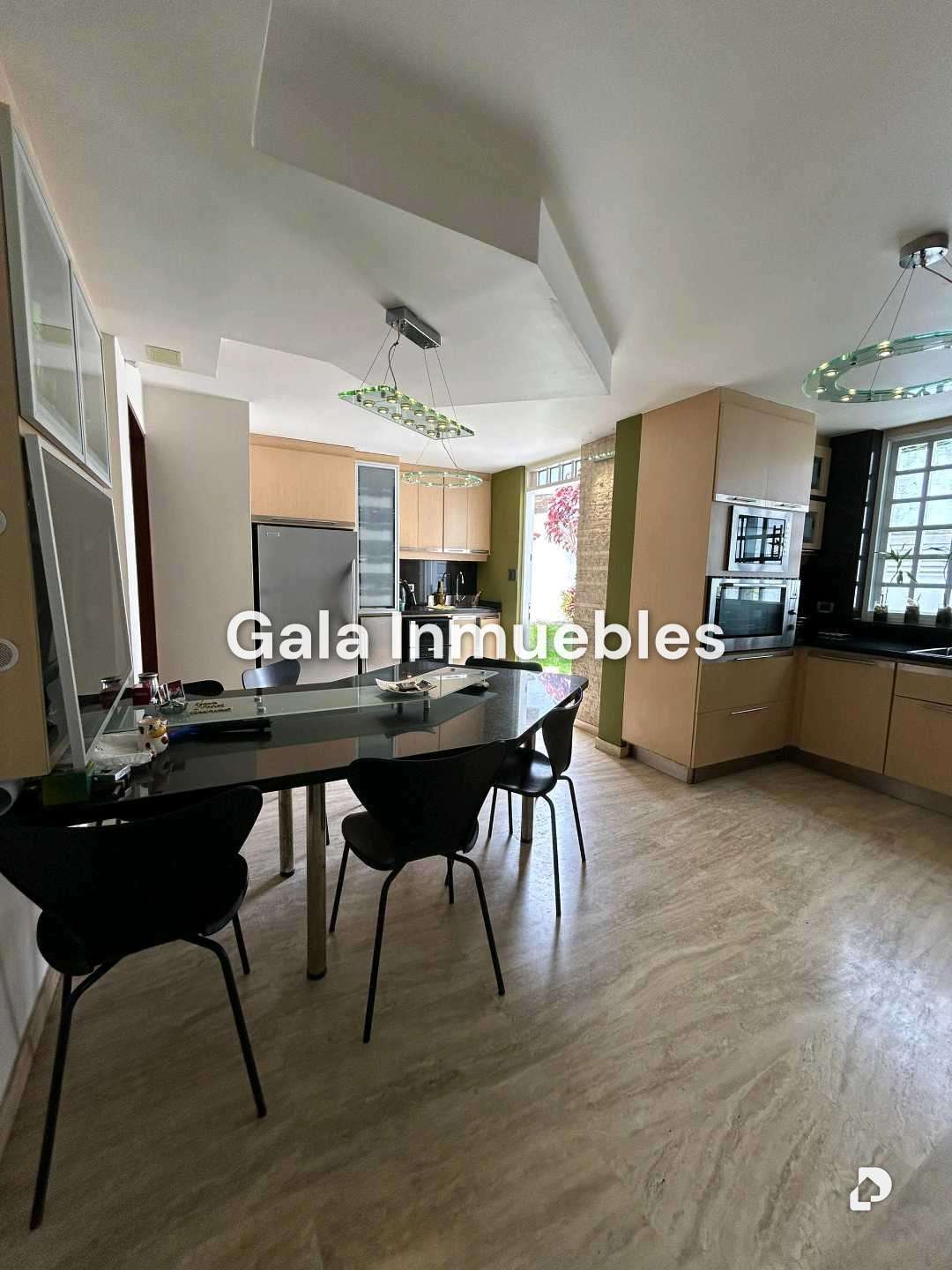 Casa en Lomas de Prados del Este, Caracas – 5