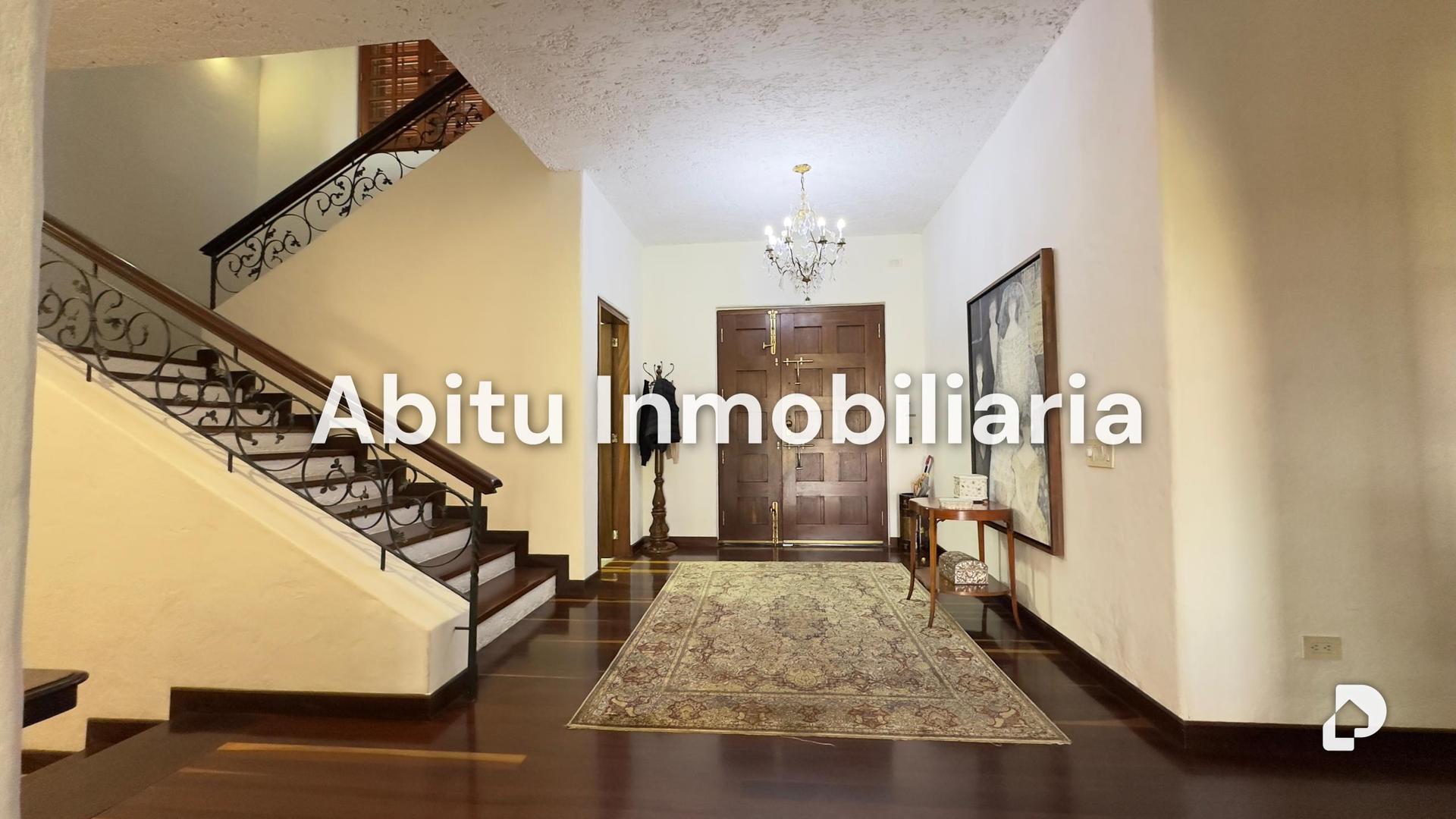 House in La Lagunita, Caracas – 4