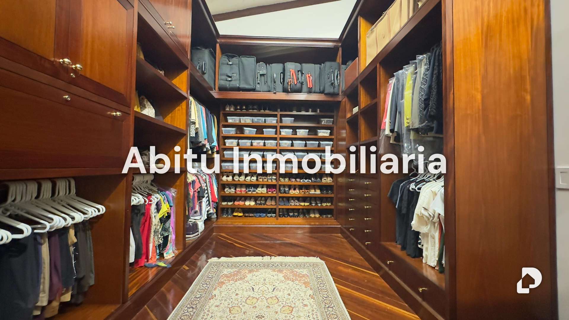 House in La Lagunita, Caracas – 10