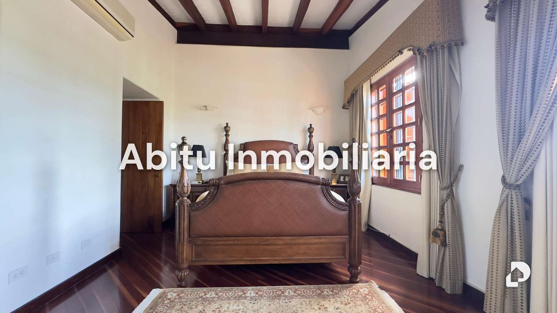 House in La Lagunita, Caracas – 8