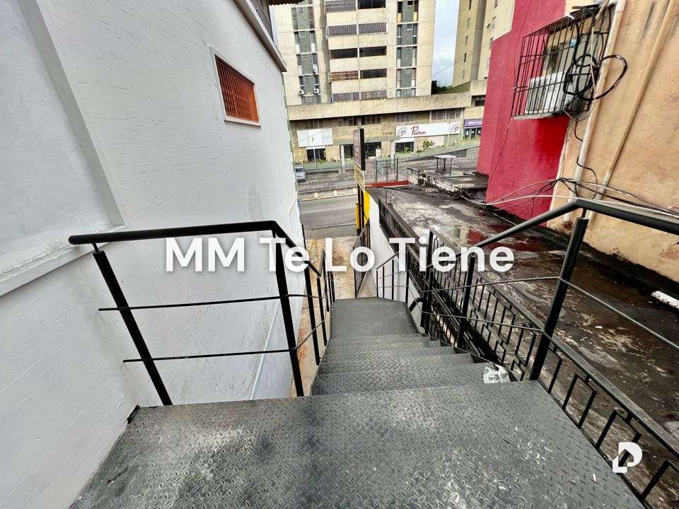 Local comercial en Los Dos Caminos, Caracas – 11