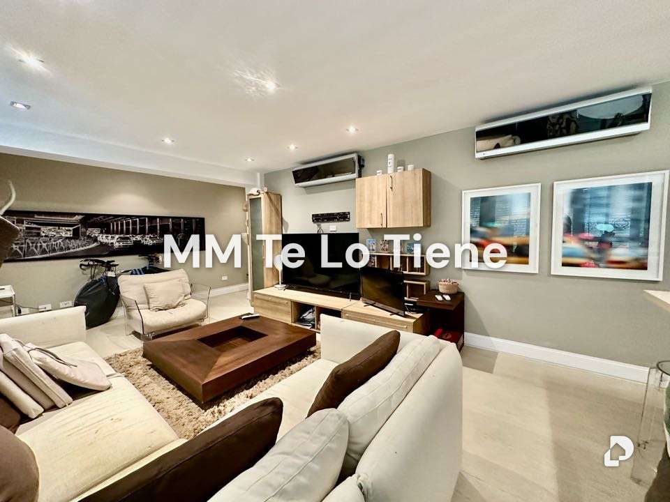 Casa en Camurí Grande, Naiguatá – 13