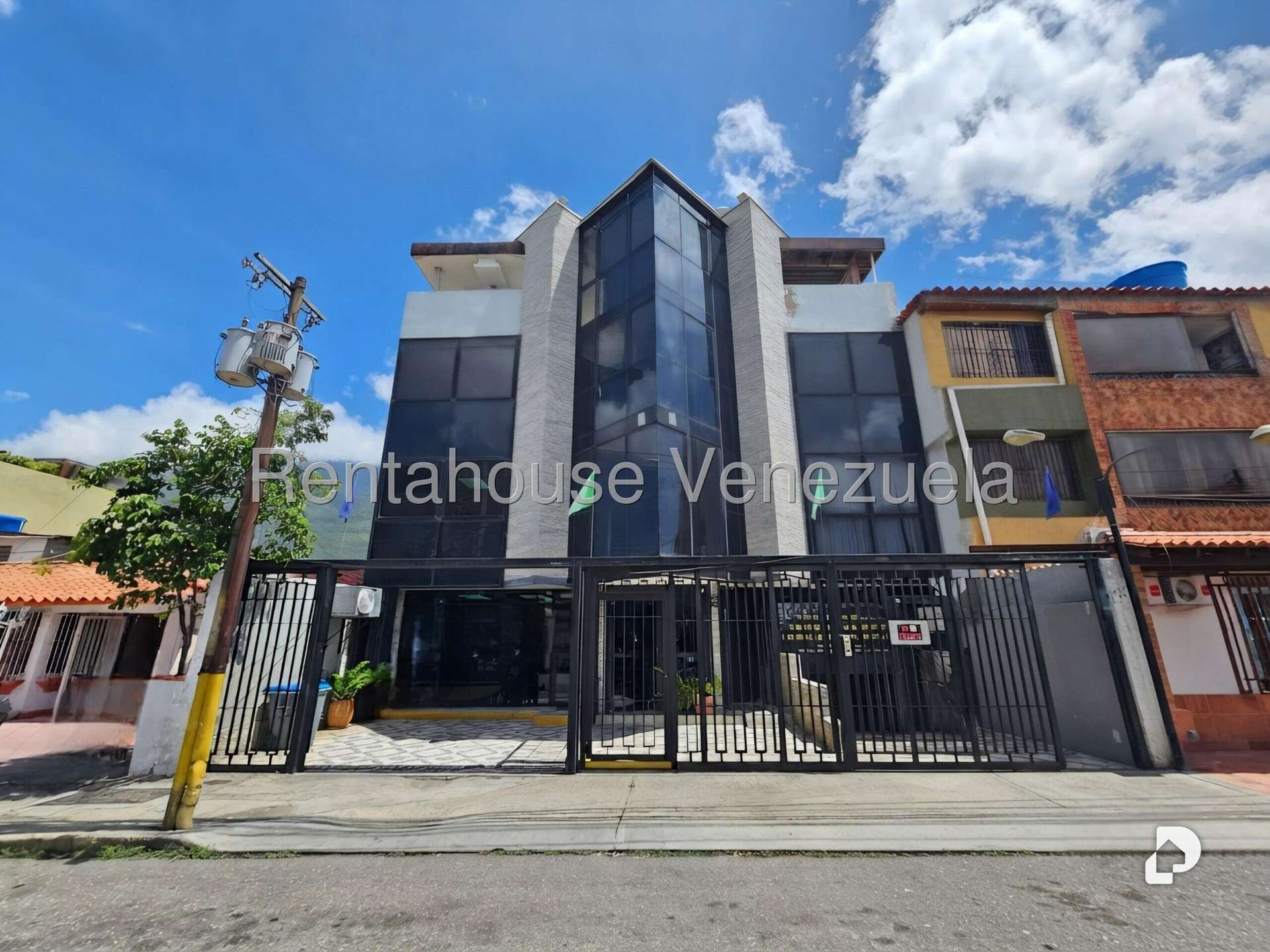 Edificio en Montecristo, Caracas – 3