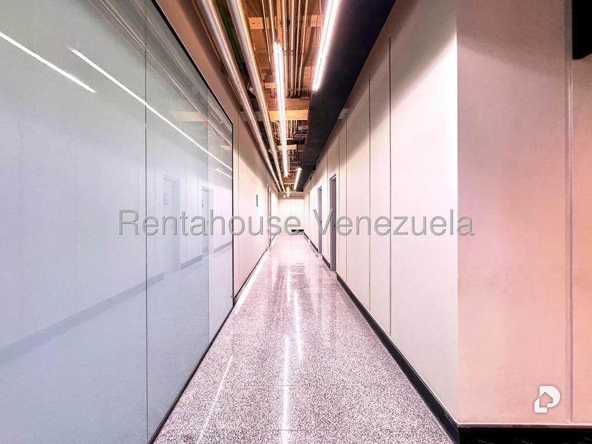 Oficina en Las Mercedes, Caracas – 4