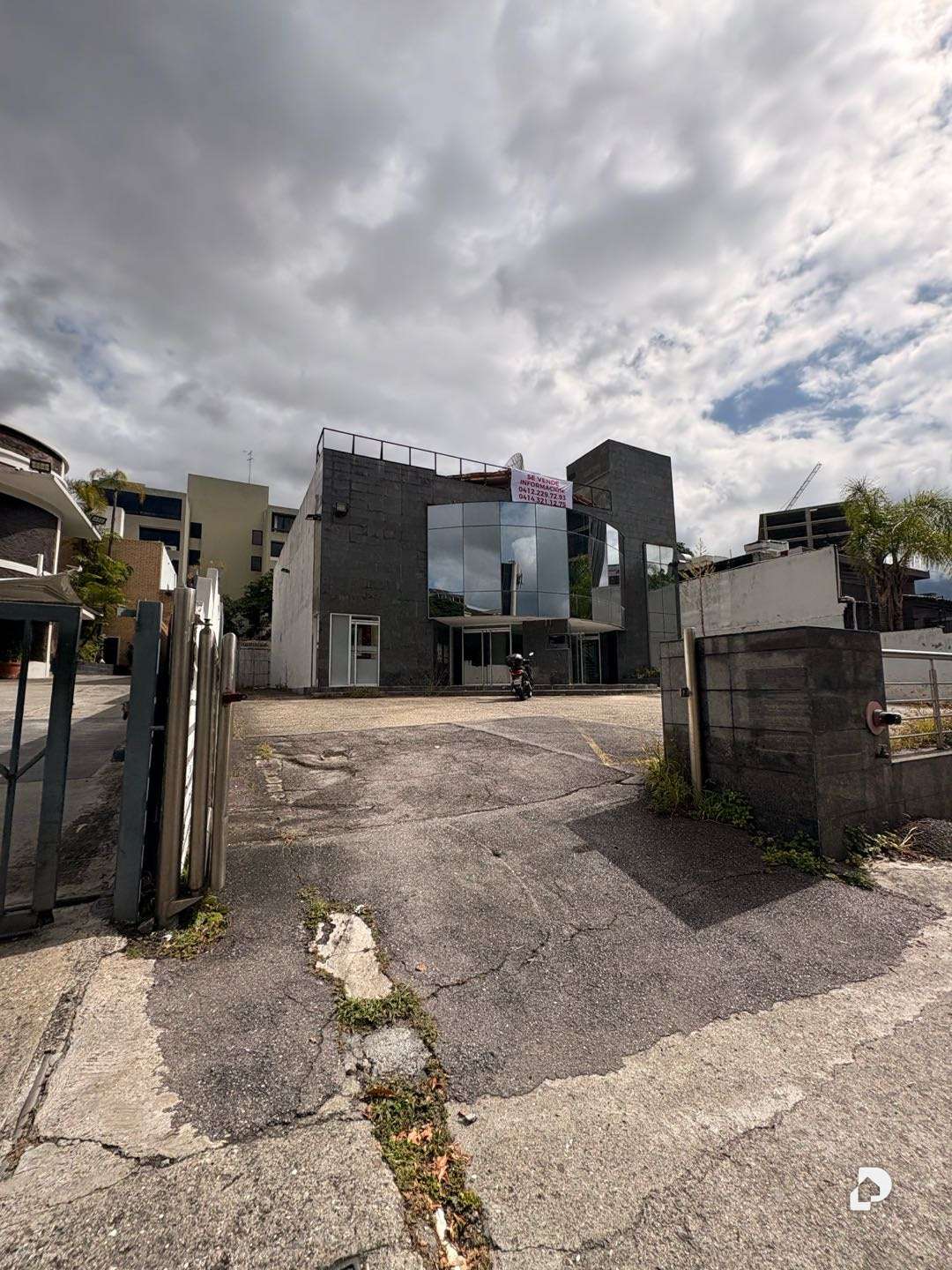 Local comercial en La Castellana, Caracas – 2